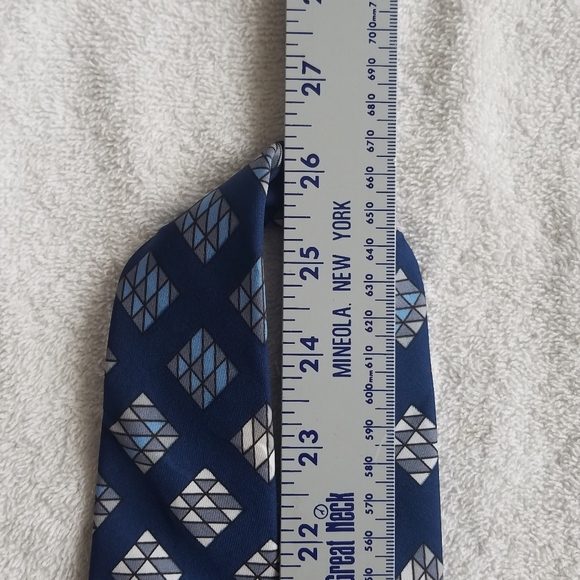 Gimbels Necktie / Suit Tie Blue Silk - Picture 12 of 15